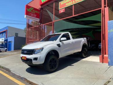 FORD Ranger XLS 2.5 16V 4x2 CS Flex BRANCA Manual Flex 2013